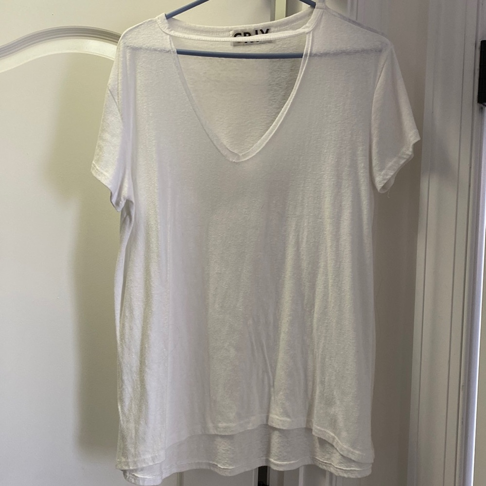 Oversized white t